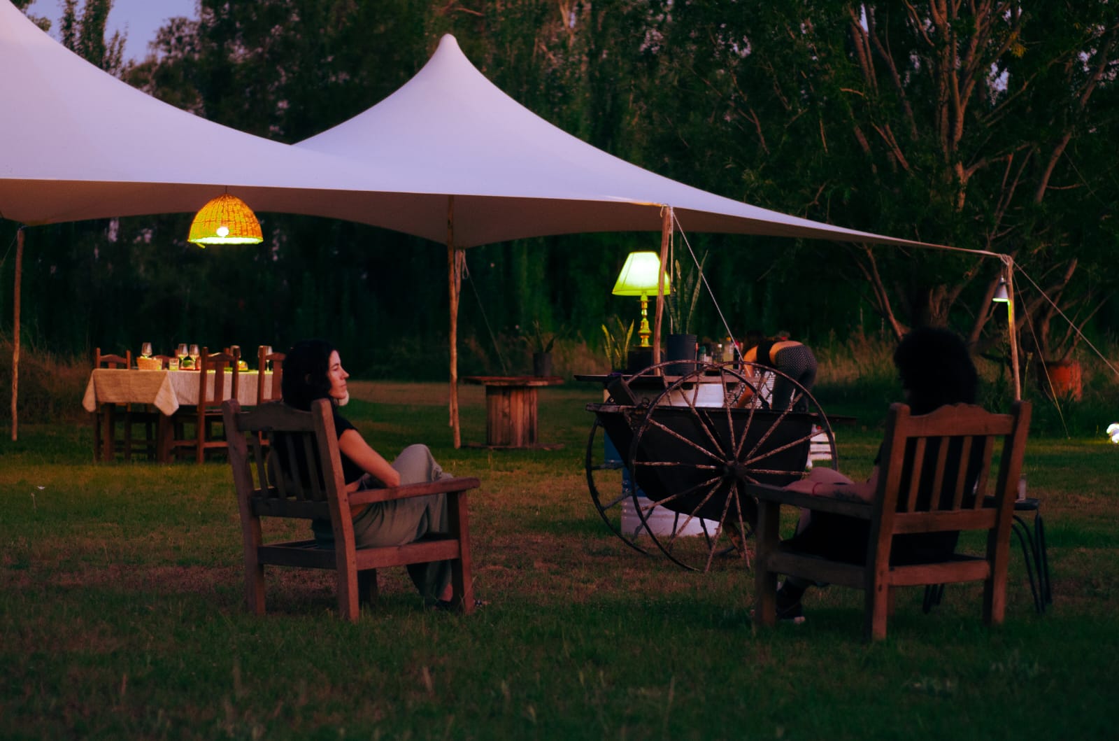 Es cocinero, vivió en Israel y volvió para abrir un oasis de comida de medio oriente entre Funes y Roldán